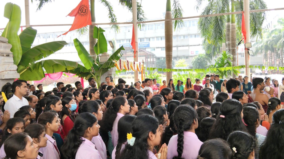 Vaikuntha Ekadashi Vrata at Srinivasa Temple Vaikuntha - Image 6