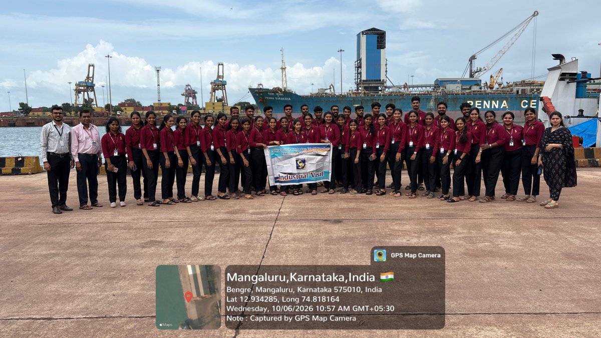 Insights from the Port: Understanding Logistics and Port Management - Image 5