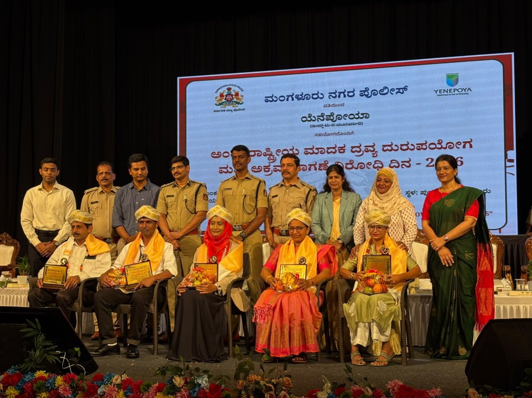 SIT Honoured for Outstanding Contribution to Anti-Drug Awareness Campaign